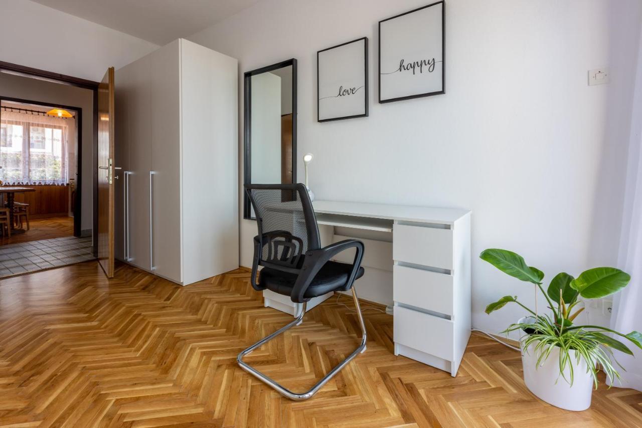 Apartment Arya Crikvenica Exterior foto