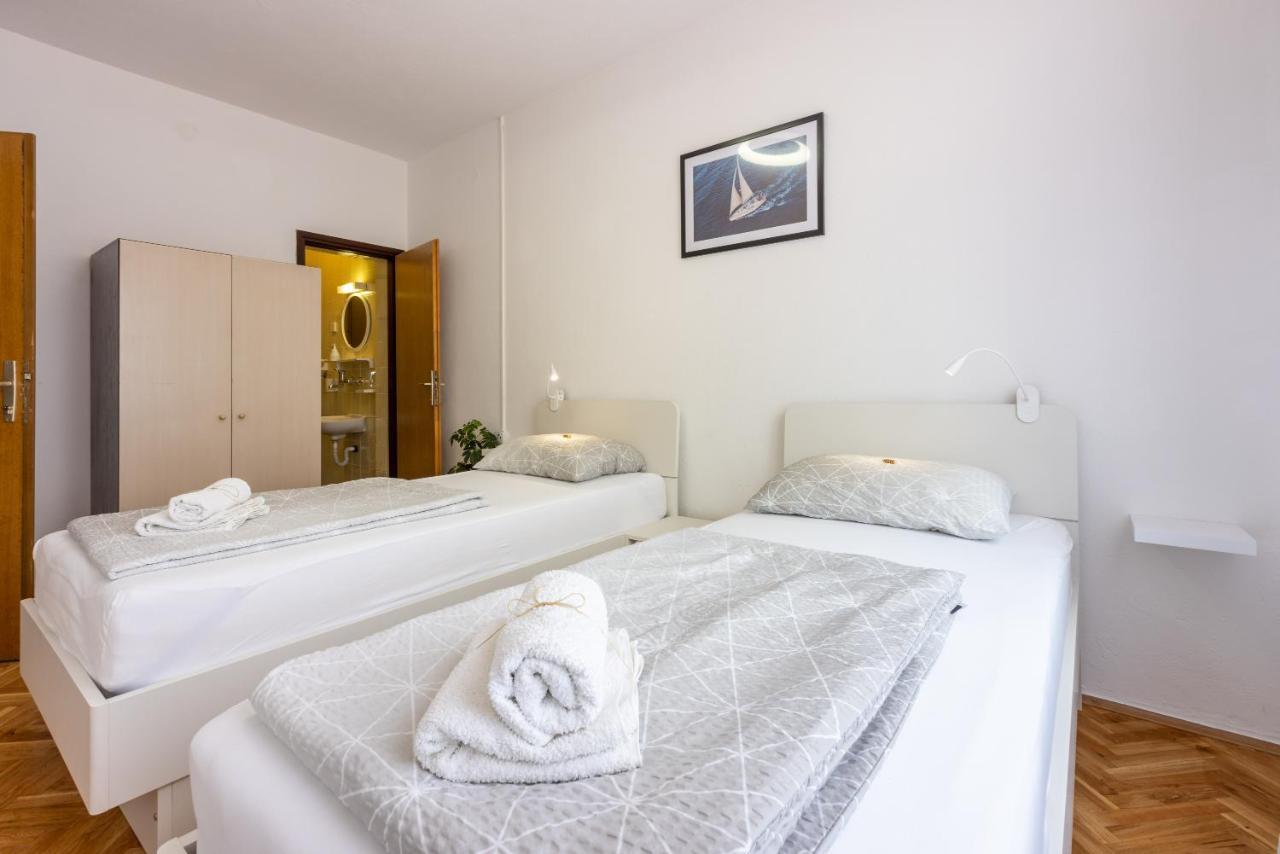 Apartment Arya Crikvenica Exterior foto